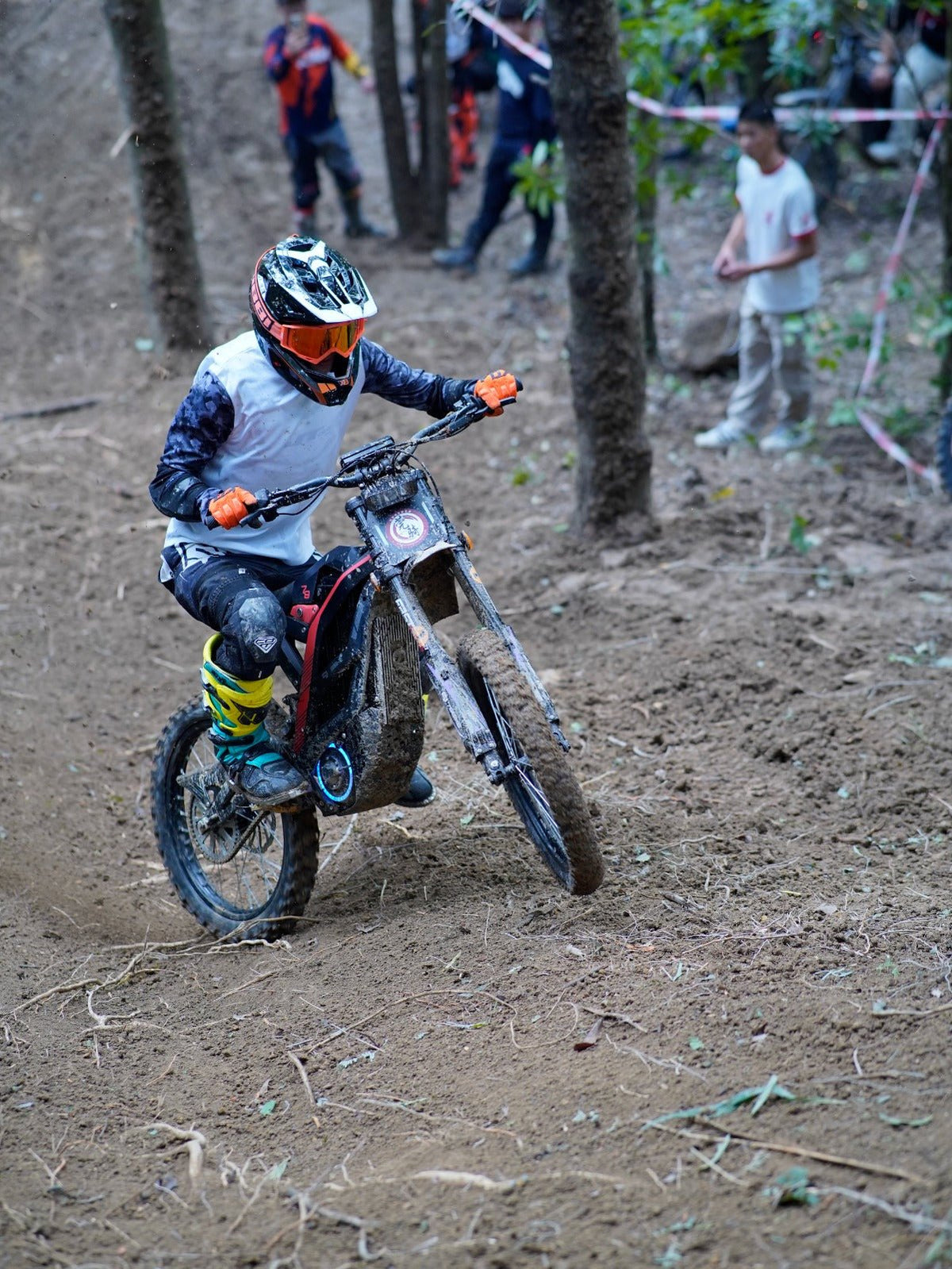 79BIKE Falcon Pro - El - cross - Wheelyshop