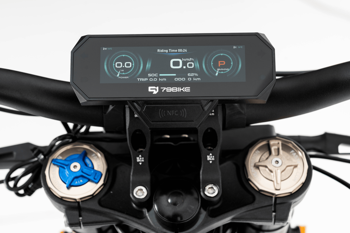 Primo piano del display della 79BIKE Falcon Pro RL