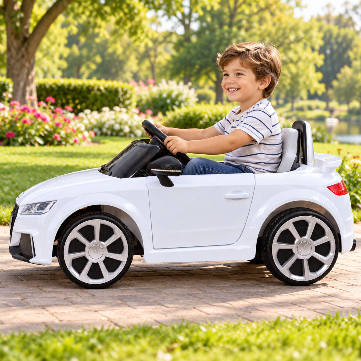 Macchina elettrica per bambini Audi TT RS - Wheelyshop