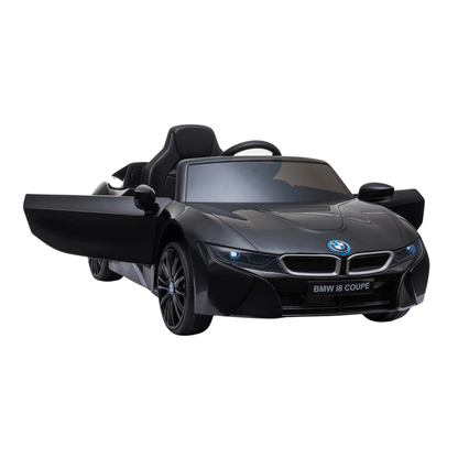 Auto elettrica per bambini BMW i8 Coupé con le portiere aperte in colore nero, da un'altra angolazione