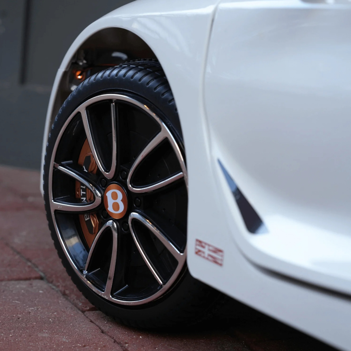 Macchina elettrica per bambini Bentley EXP 12 - Wheelyshop