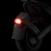 Luce posteriore del NAVEE NT5 Max