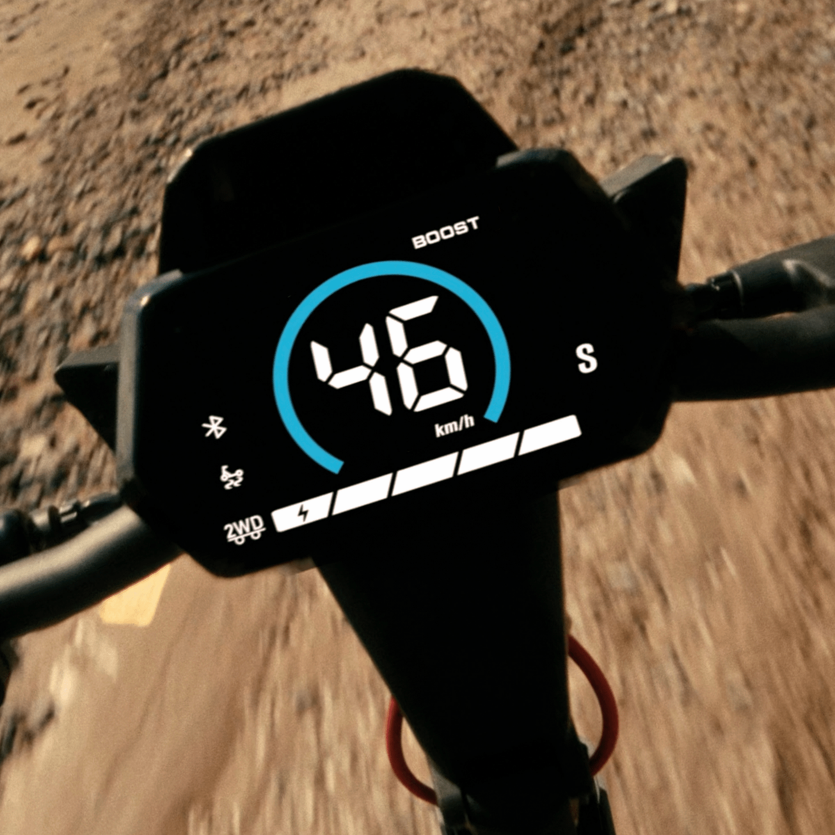 Primo piano del display del NAVEE XT5 Max
