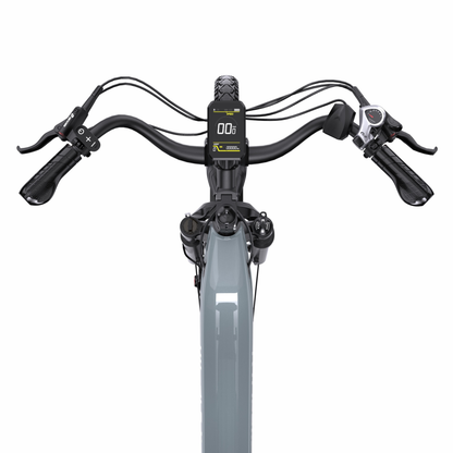 Manubrio della OneSport OT05 Max visto dall'alto con display, leve dei freni e comando del cambio