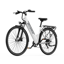 OneSport OT12 Pro, bicicletta elettrica bianca con telaio basso, vista frontale in diagonale con portapacchi e parafanghi