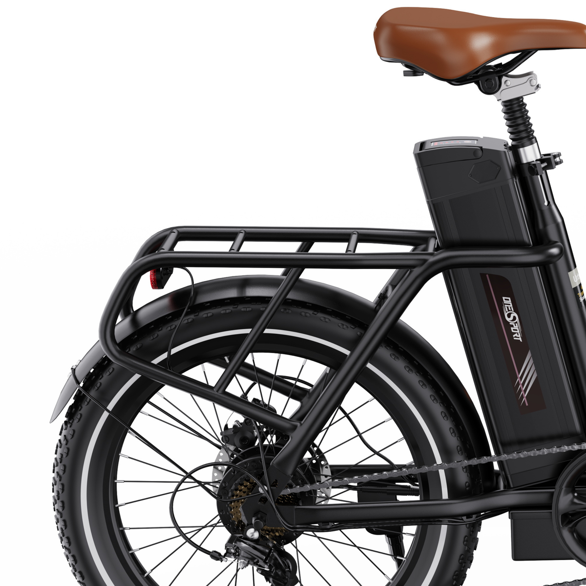 OneSport OT16 Pro, primo piano di sella marrone, portabagagli nero, batteria e ruota posteriore