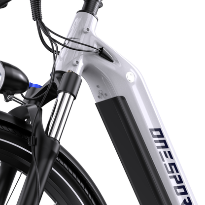 OneSport WT05, primo piano della parte superiore del telaio, cavi, faro anteriore, forcella ammortizzata e componente batteria nero