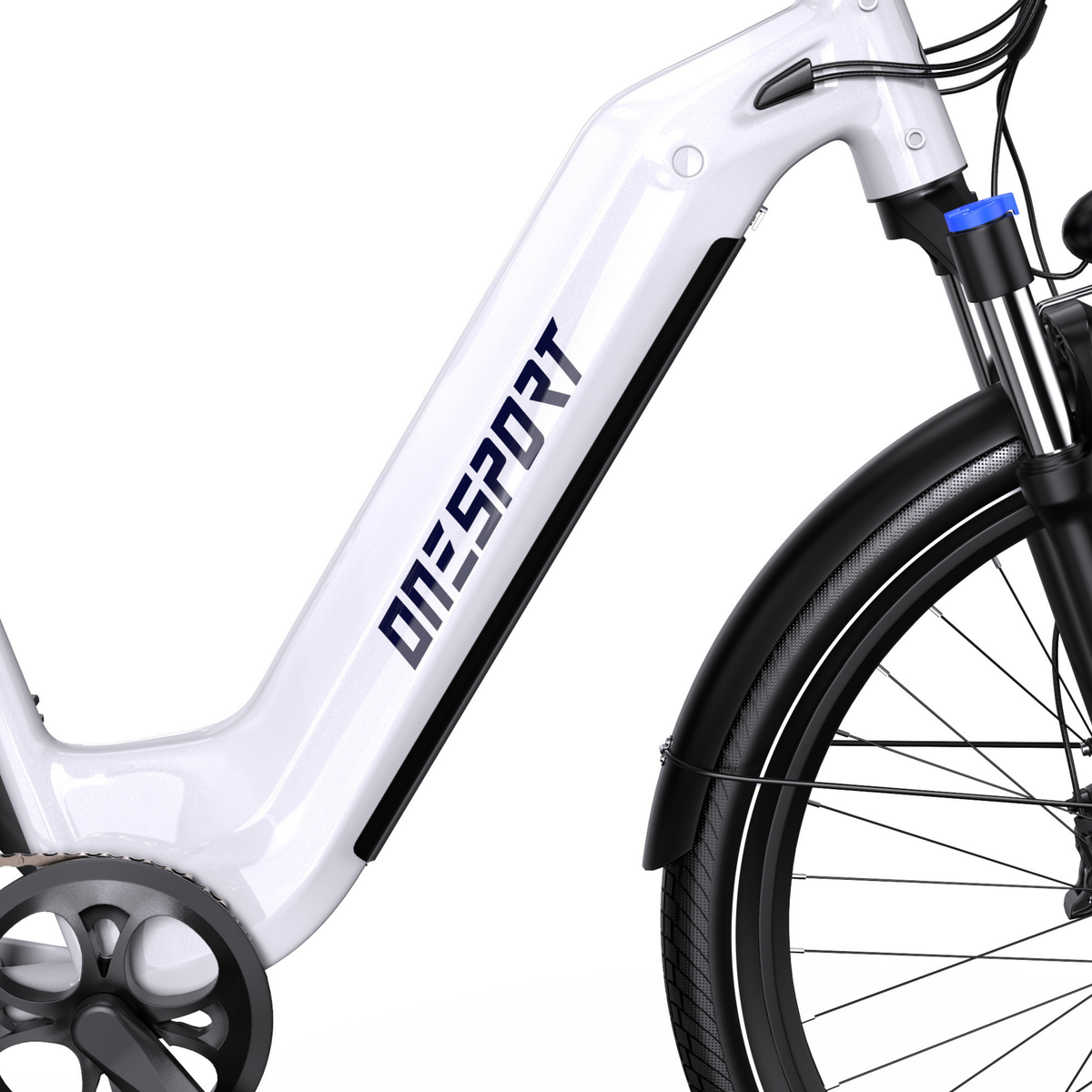 OneSport WT05, primo piano del telaio bianco con logo ONESPORT, forcella anteriore, parafango nero e ruota anteriore