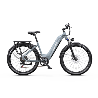 OneSport WT05 bicicletta elettrica in vista laterale con telaio grigio, telaio basso, portapacchi e parafanghi sulle ruote
