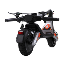 Wheely - J18 visto da dietro con manubrio, display, parafango posteriore e luce posteriore