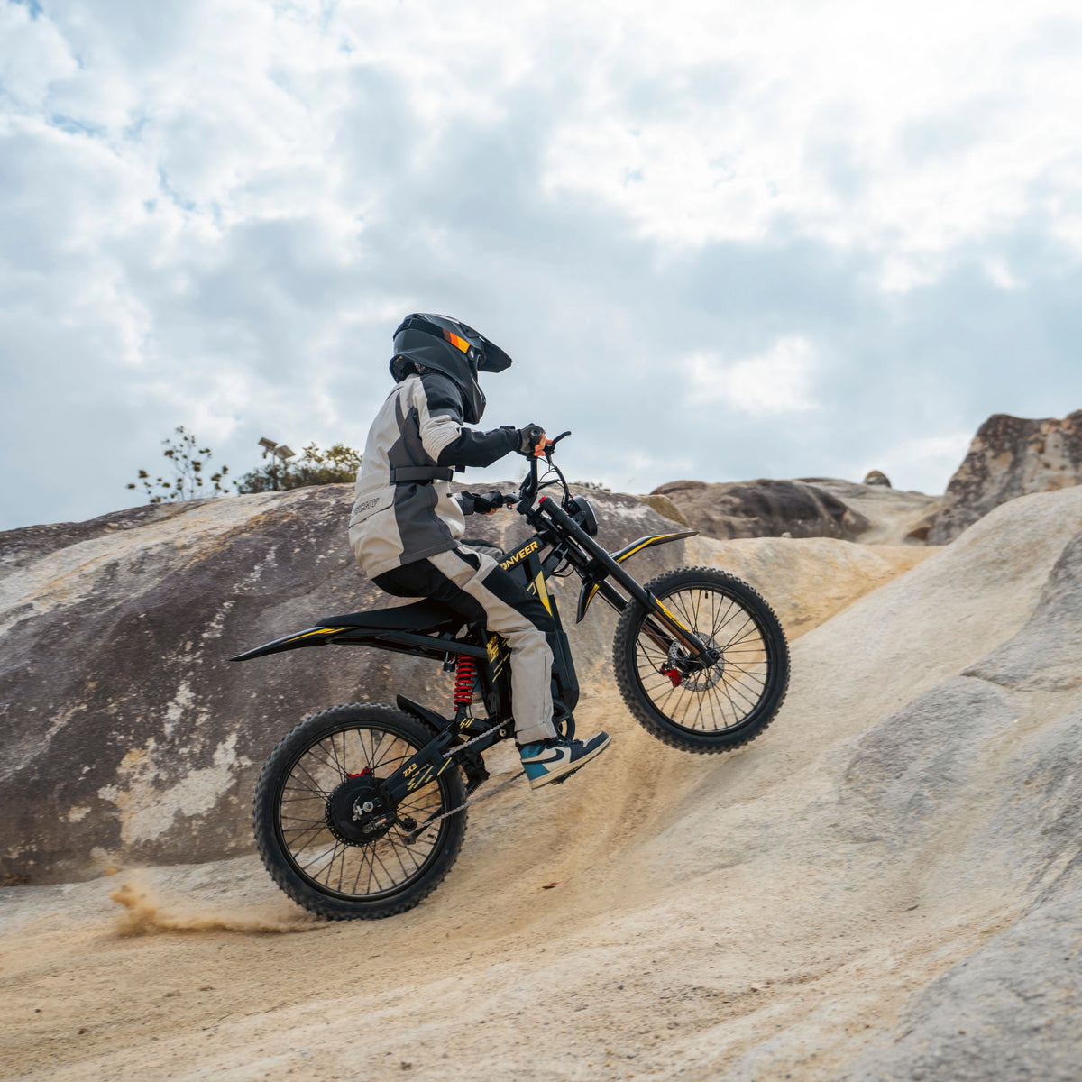 ZONVEER ZX3 elcykel med 1500W motor och 105 km räckvidd – Wheelyshop