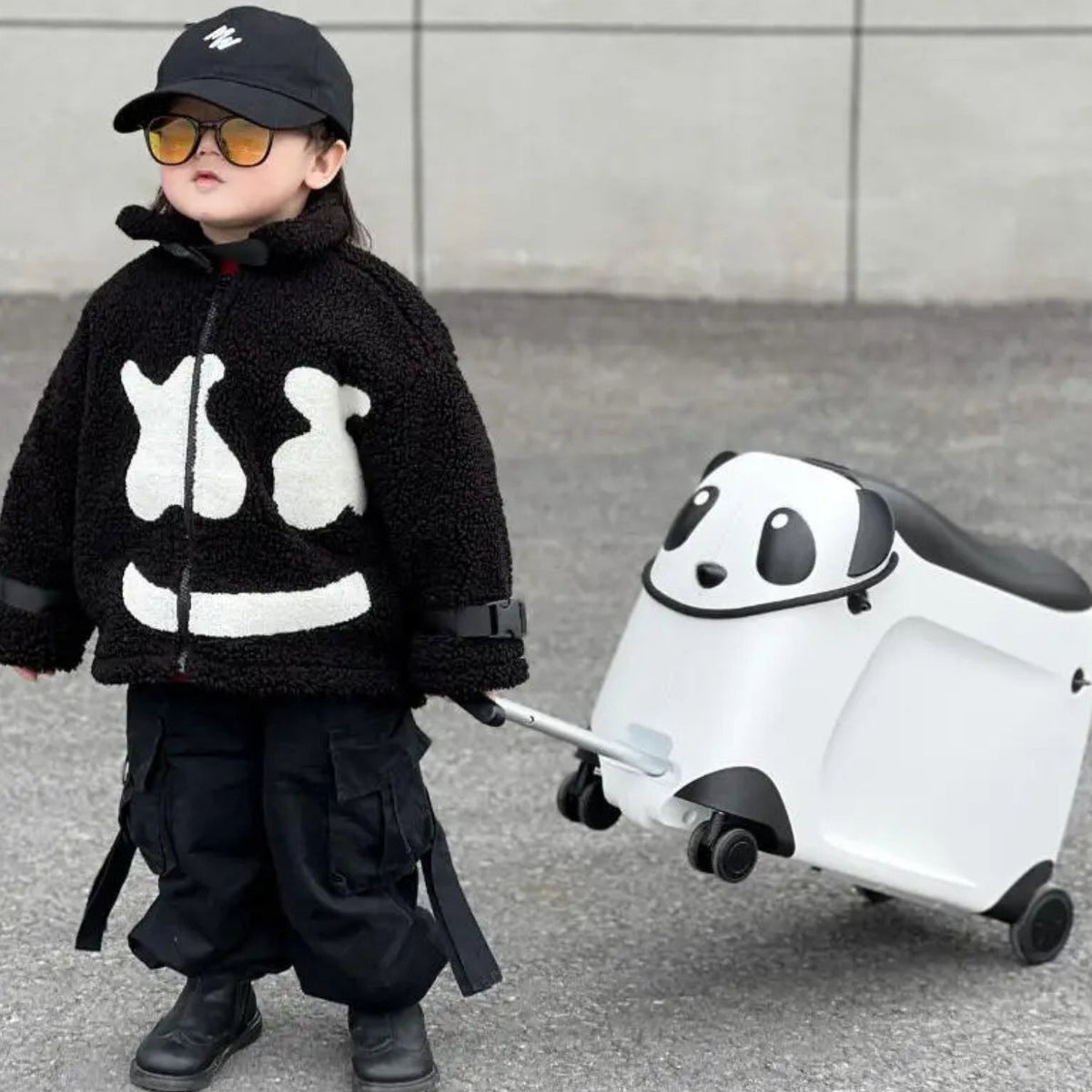 Åkbar resväska för barn – Panda Edition - Åkbar resväska - Wheelyshop