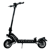 Monopattino elettrico DriveTron DT10 visto di tre quarti dal lato opposto in colore nero