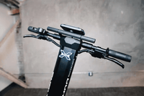 Manubrio del DUALTRON X LIMITED in vista di tre quarti
