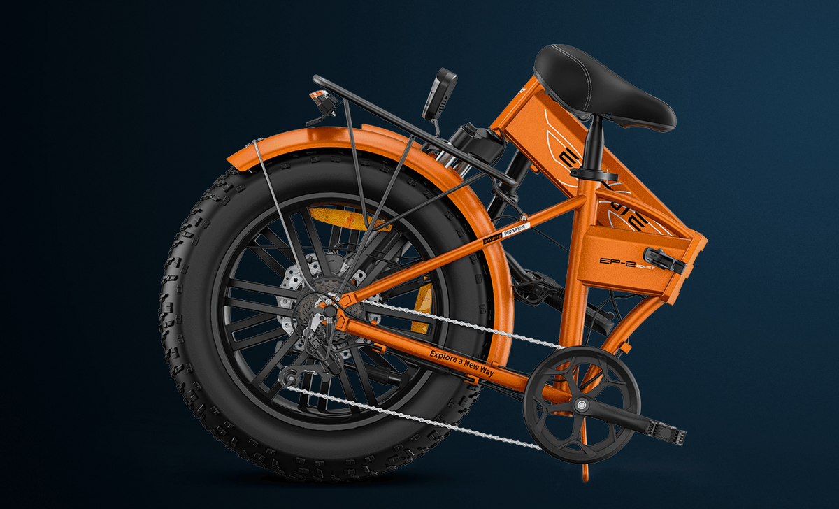 Fat bike elettrica pieghevole ENGWE EP-2 Boost piegata su sfondo scuro