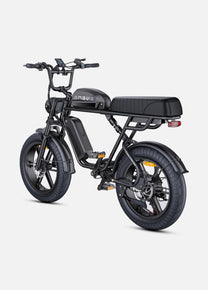 Fat bike elettrica ENGWE M1 vista di tre quarti in colore nero
