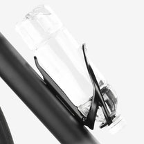 Portaborraccia per telaio di bici elettrica in bianco su una bici