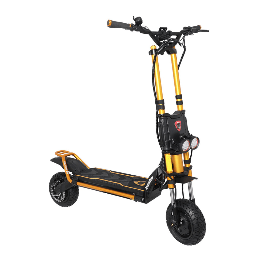 Monopattino elettrico KAABO WOLF KING GTR MAX visto di tre quarti da dietro in colore oro