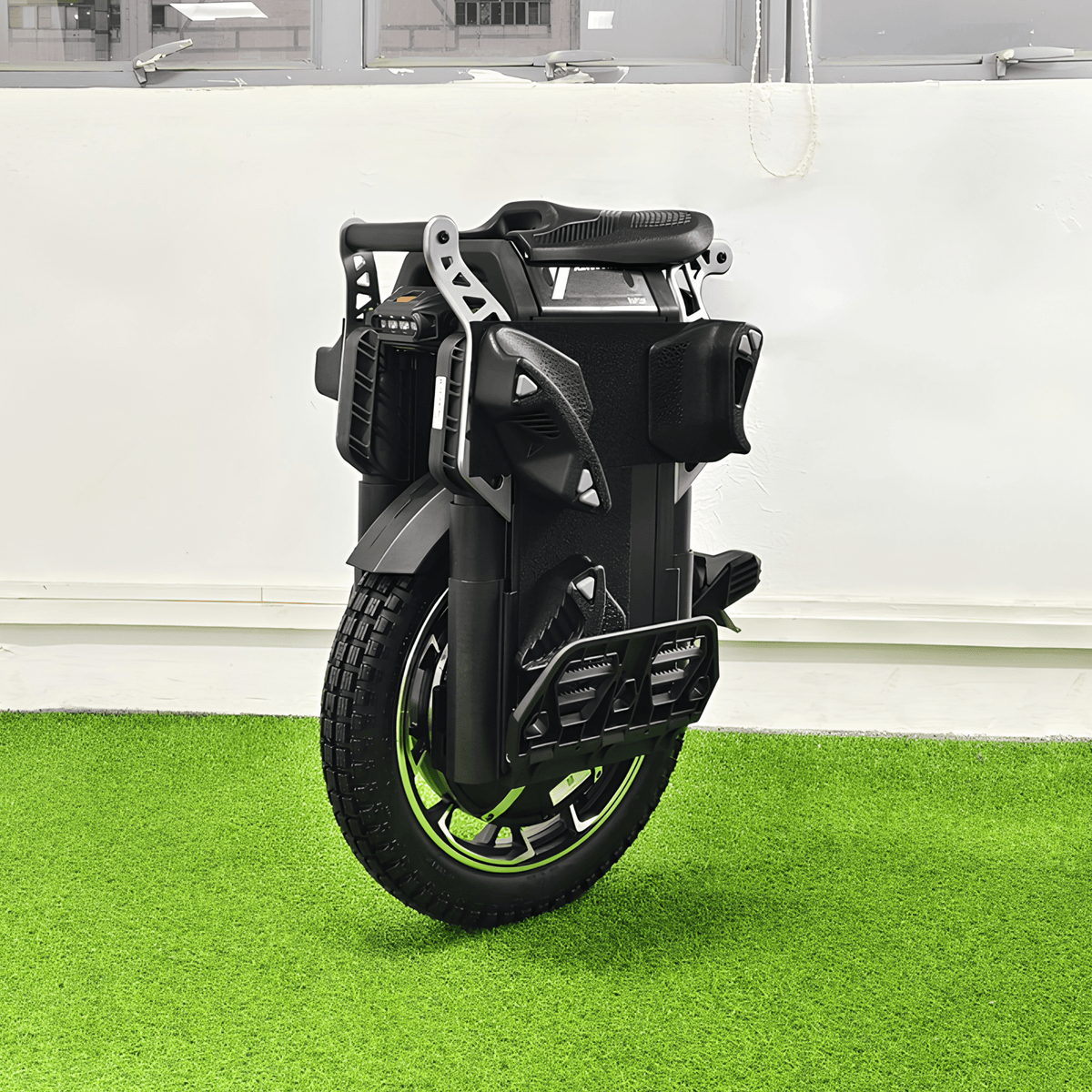 Monociclo elettrico KingSong F22 Pro visto di tre quarti