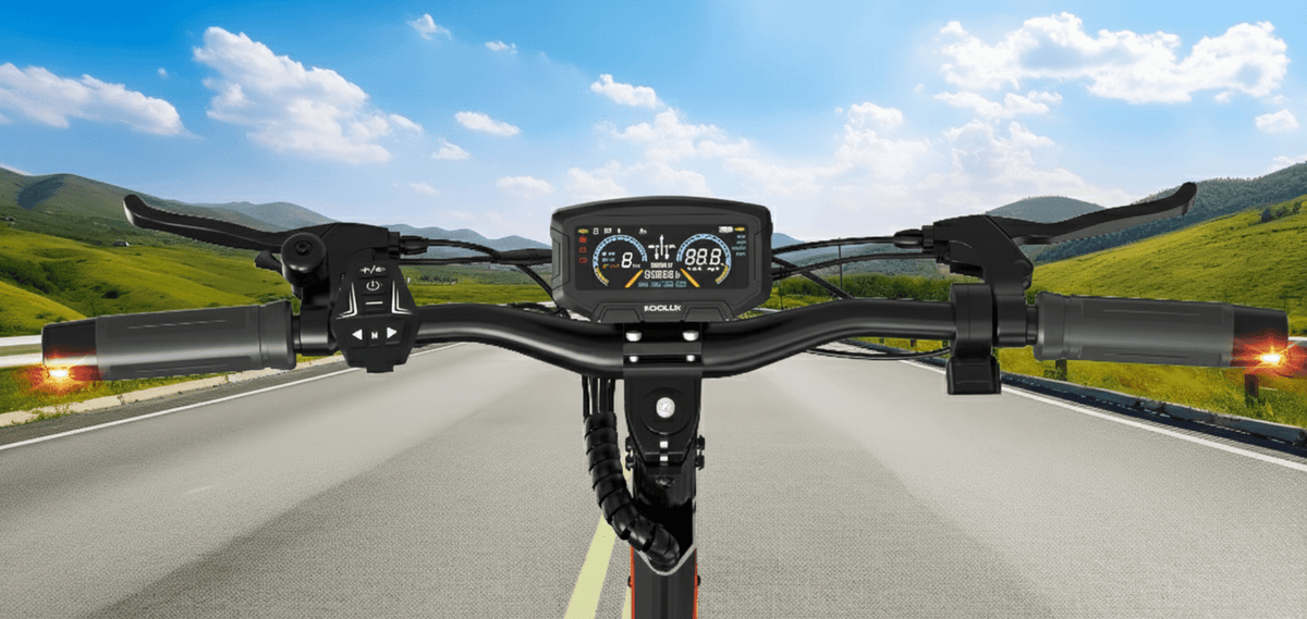 Manubrio del KOOLUX U1 con display e comandi