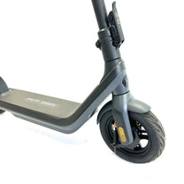 Ruota anteriore e forcella del Segway Ninebot E2 Pro