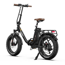Fat bike elettrica pieghevole OneSport OT16 Max vista di fronte dal lato opposto in colore nero