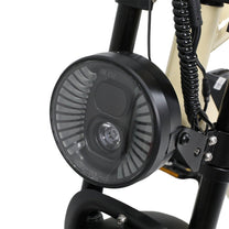 Faro anteriore dell'OneSport W66 di fronte