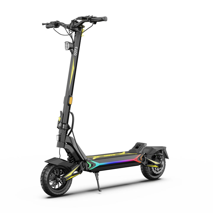 Monopattino elettrico OOTD SR1 visto di tre quarti