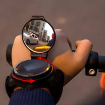 Specchietto retrovisore da polso smart in primo piano
