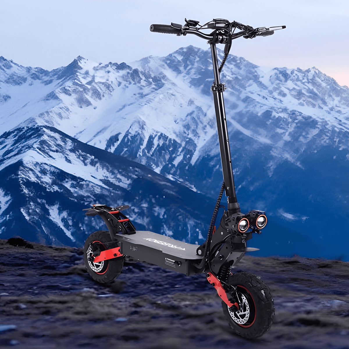 Monopattino elettrico Wheely H6 visto di tre quarti in montagna