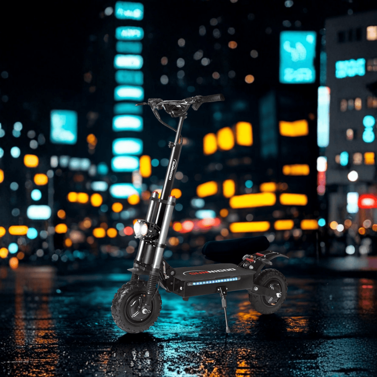 Monopattino elettrico Wheely X10 visto di tre quarti in un ambiente serale