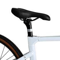 Sella della YANGOR H700 in colore bianco