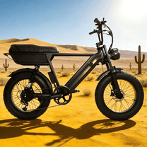 Fat bike elettrica YANGOR Y20 Plus vista di tre quarti in colore nero nel deserto