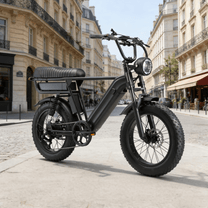 Fat bike elettrica YANGOR Y20 Pro Max vista di tre quarti in colore nero in una strada